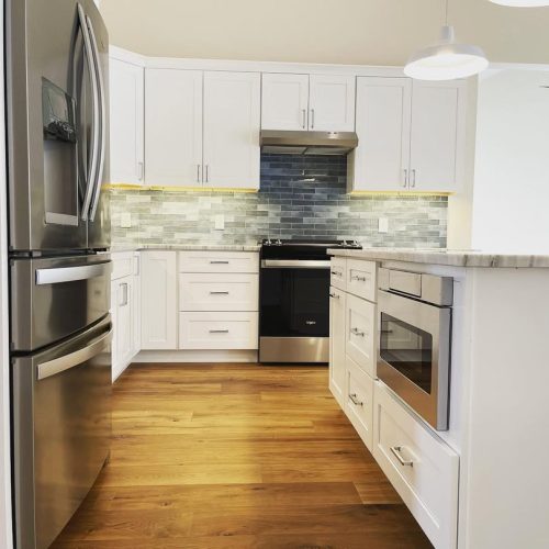 Last project New kitchen Crown molding Appliance ...#kitchendesign #kitchen #cabinet #kitchencab